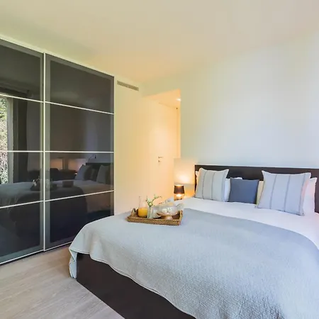 Elite Retreat - With Pool And Parking By Rent לאליו