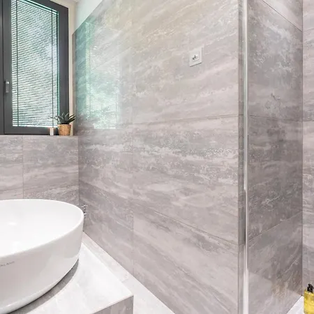 דירה Elite Retreat - With Pool And Parking By Rent *